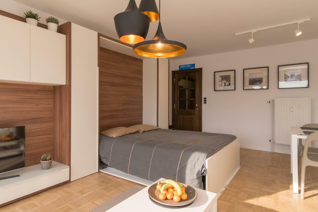 Studio Juan Les Pins Apartment ออสเทนด์ ภายนอก รูปภาพ